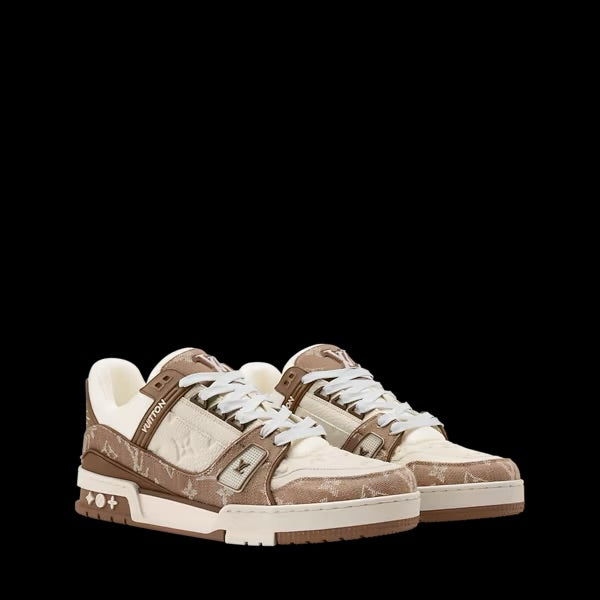 TRAINER